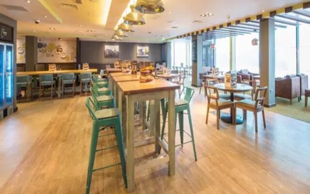 Premier Inn Lichfield City Centre