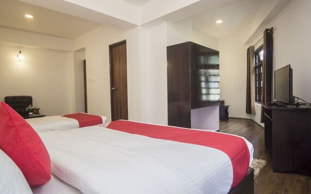 OYO 16637 Tiara Regency