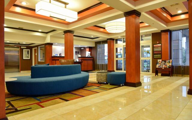 Fairfield Inn & Suites Hartford Airport