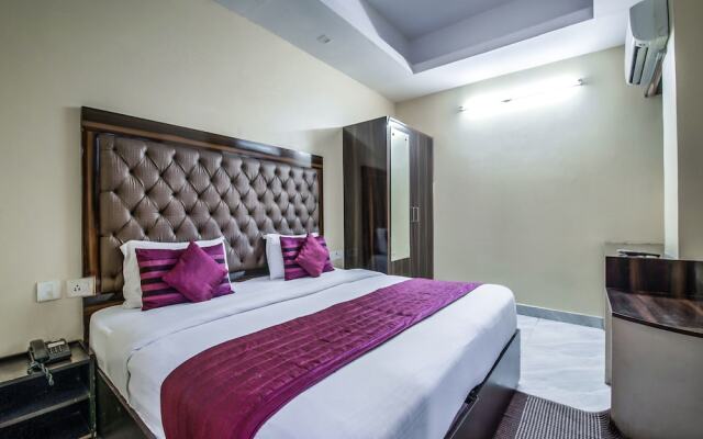 OYO 2807 Hotel Crosswinds Residency