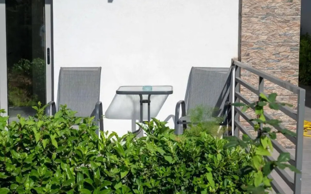 Finikas Suites & Apartments by Airstay