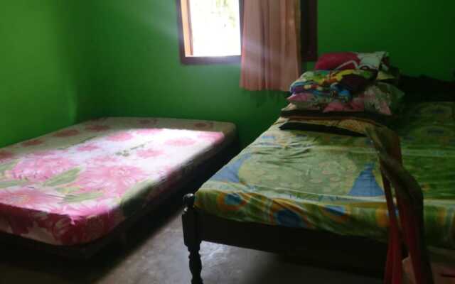 Klakat Bambu Homestay - Hostel