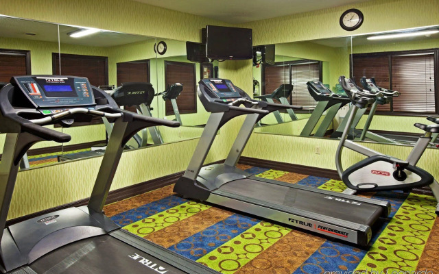 Holiday Inn Express Hotel & Suites Madison by IHG