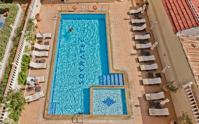 Socrates Hotel Apartments