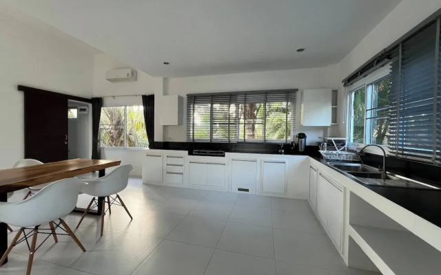 Tranquil Oasis in Taling Ngam 2-bedroom Pool Villa