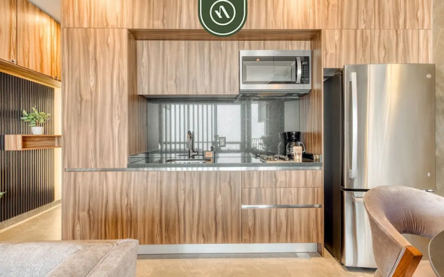 Luxury Studio - Pool - Revolution Monument View