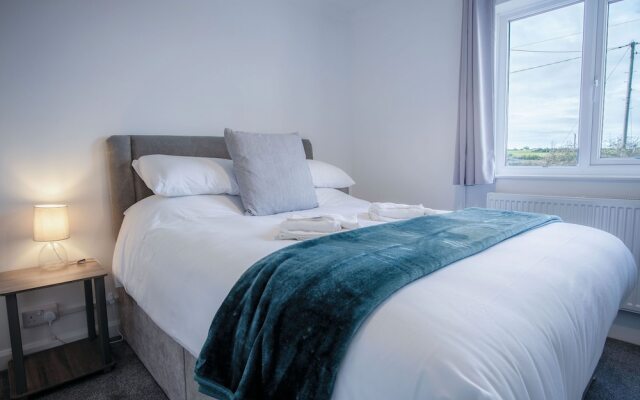 Gower Hideaway - 3 Bed - Ocean Breeze
