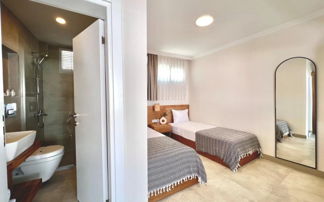 Lavinya Otel