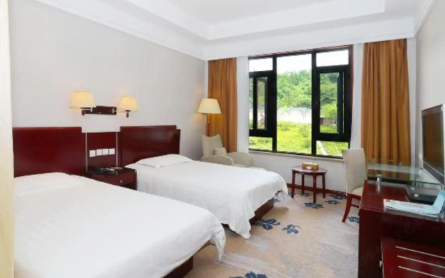 Jiangnan Tianchi Resort