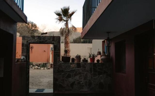 La Colorada Hostal
