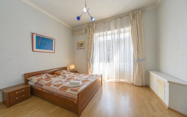 Kiev Accommodation Apartments on Kostiol'na st