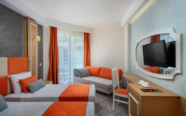 Golden Orange Hotel - Image 3