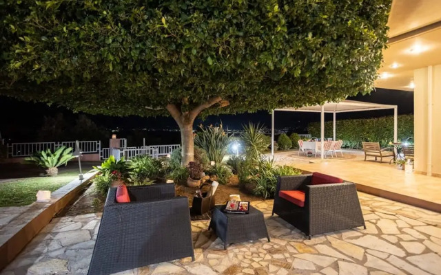 Verga Sunset Gem - Ilia Seaview Private Retreat