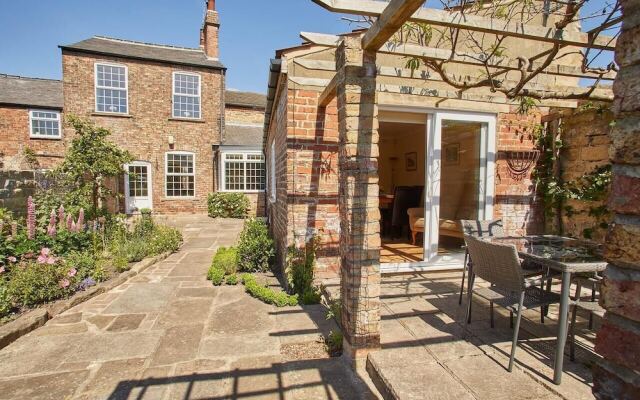 Cobblestones House