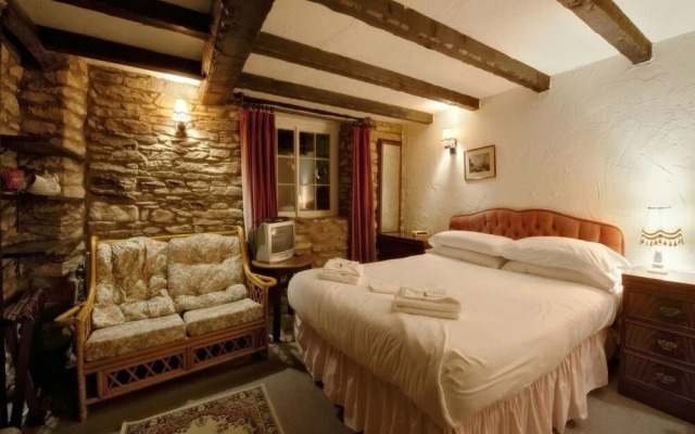 Old Church House Inn