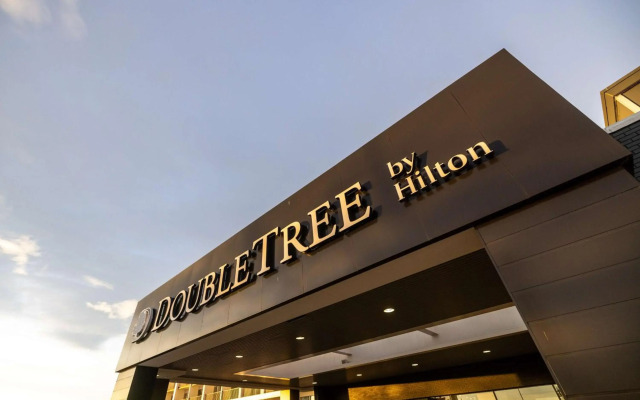 DoubleTree by Hilton Calgary North
