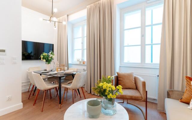 Warsaw Story - LoftAffair Collection