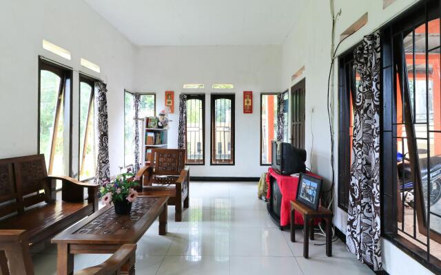 Sentosa 76 Guest House