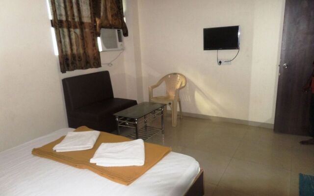 Hotel Cosmo Lodging