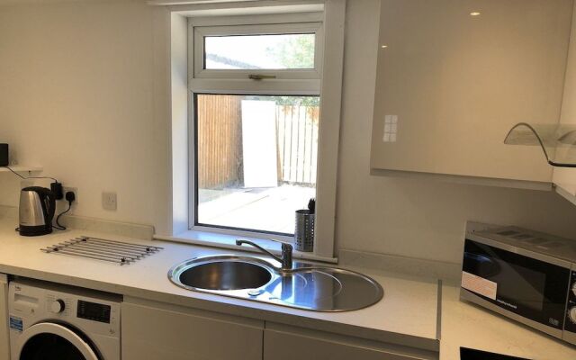 Glasgow Airport Holiday Home