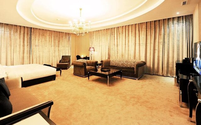 Soyol Hotel