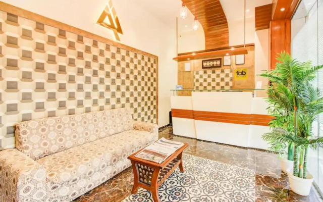 OYO 13614 Hotel Axis International