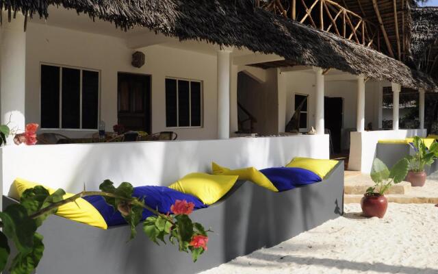 Blue Reef Sport and Fishing Lodge & Bungalows