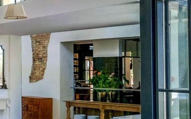 Отель Continental