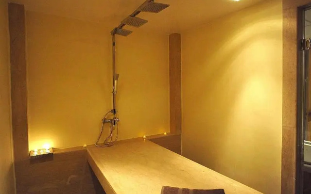 Casablanca Suites & SPA