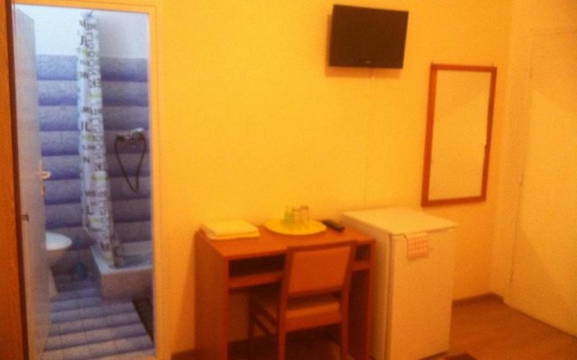 Apartment and Room Ivica