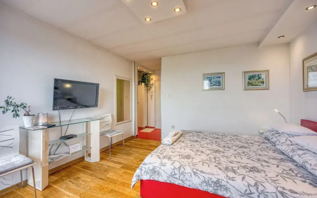 New Cozy Penthouse With Panoramic View