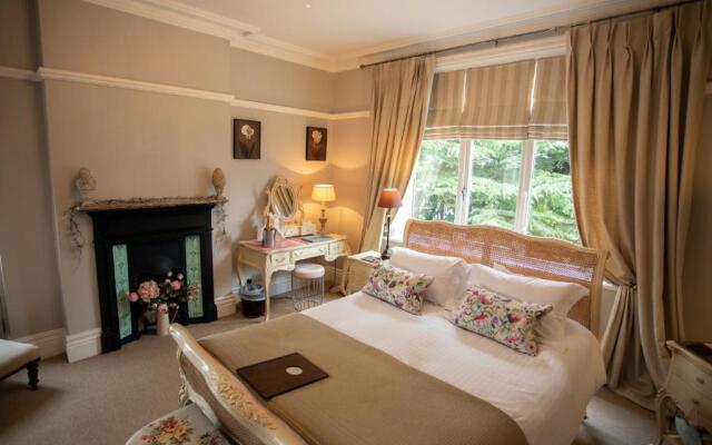Treherne House & The Malvern Retreat