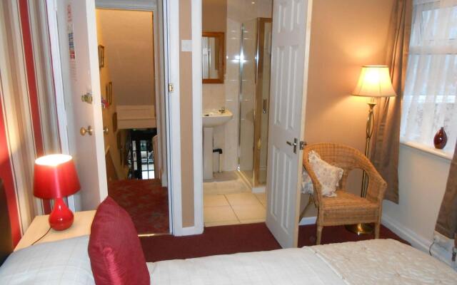 Shirley Heights Hotel