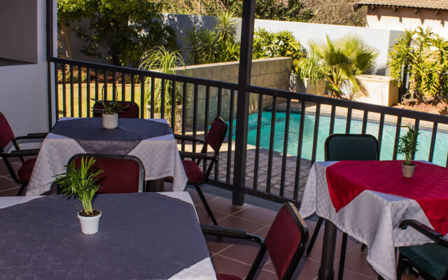 Oppi Hoek Guesthouse