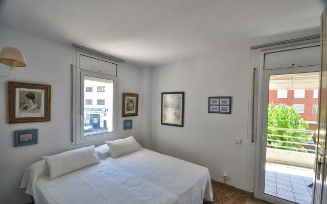 Center Apartment with Swimming pool