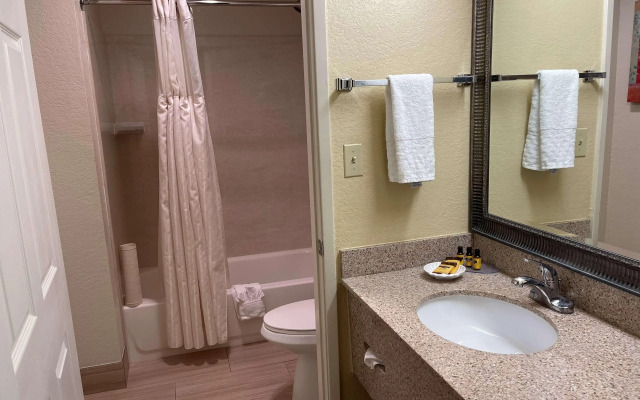 Best Western Plus Pleasanton Inn