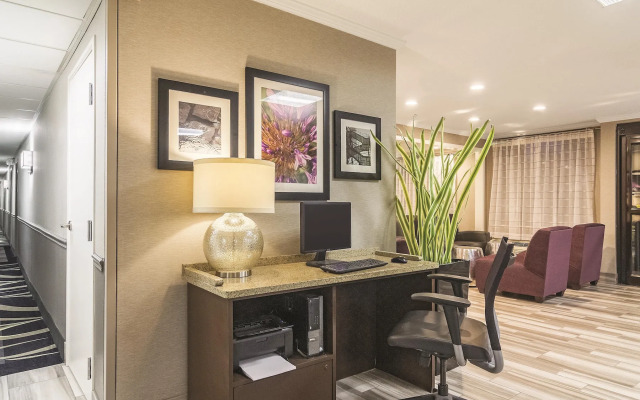 La Quinta Inn & Suites Brunswick