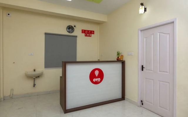 OYO 23081 Little Stay Service Apartments