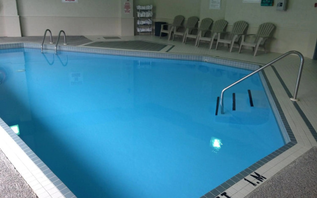 Travelodge by Wyndham Ottawa East