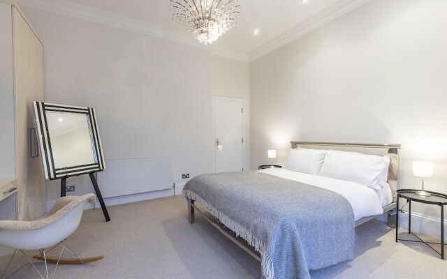 Chic 2BR apt in Kensington, Near Holland Park