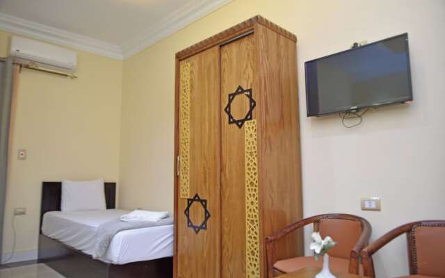 New Pyramids Paradise Hostel