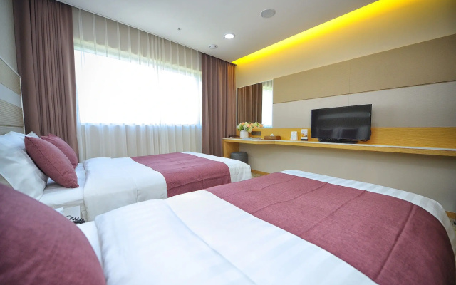 THE RECENZ Dongdaemun