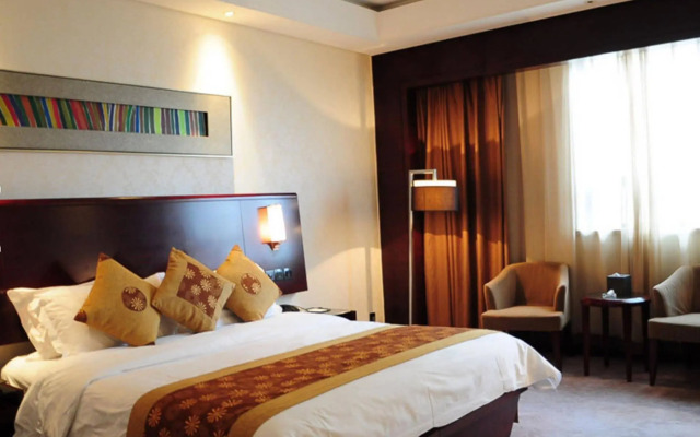 Yizui Crown Hotel