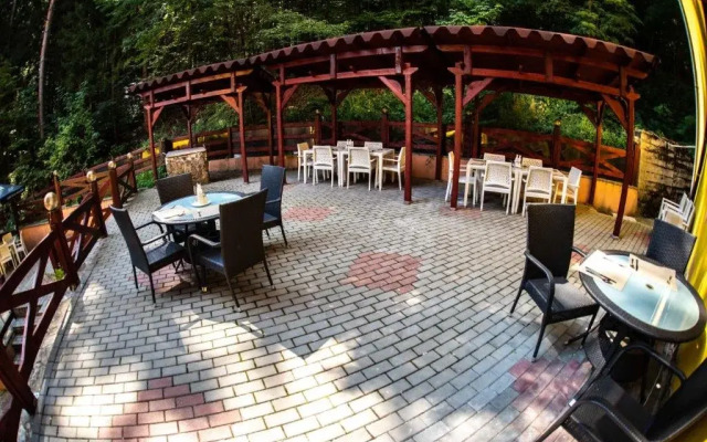 Pensiunea Trei Brazi