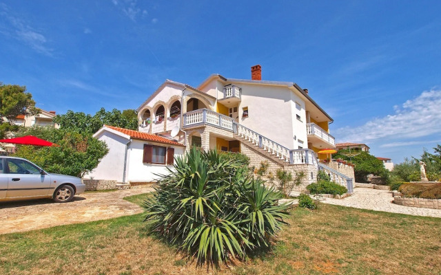 Apartments Vladislava 906