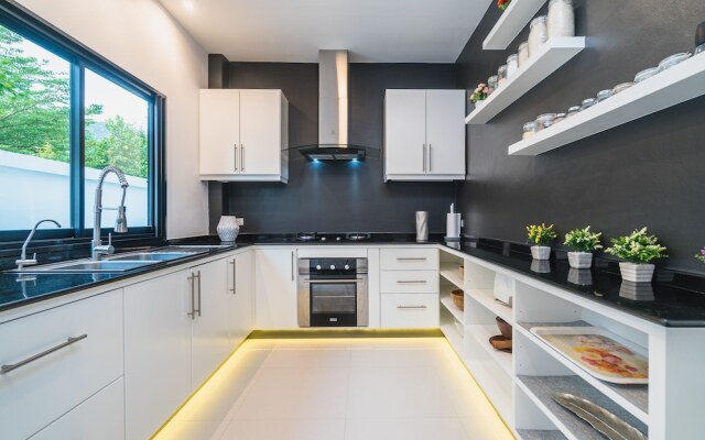 The White Pool Villa Kamala Beach Phuket