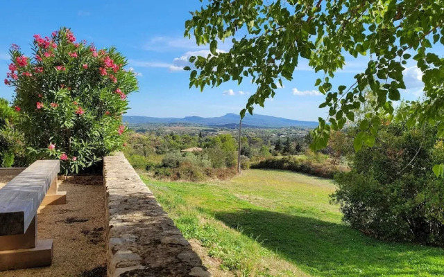 Le Mas de la Villarde