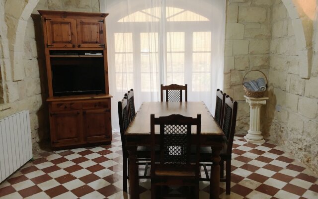 Kemmuna Farmhouse - Rest And Zest
