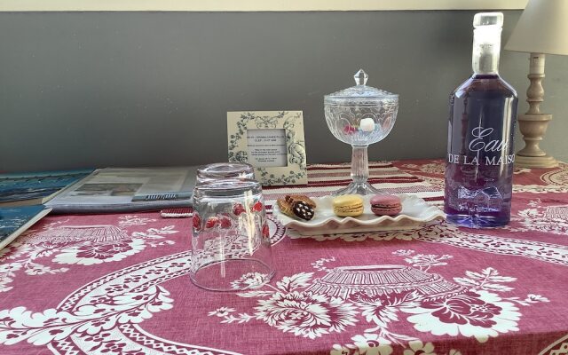 Les Grimaldines - Maison d'Hotes C 2 Bis