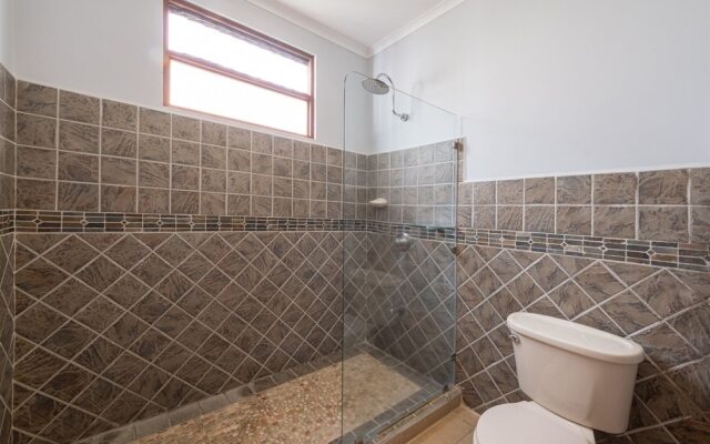 Large Ground Floor Condo Steps From the Pool